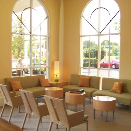 Hotel La Quinta By Wyndham Sarasota Downtown Extérieur photo