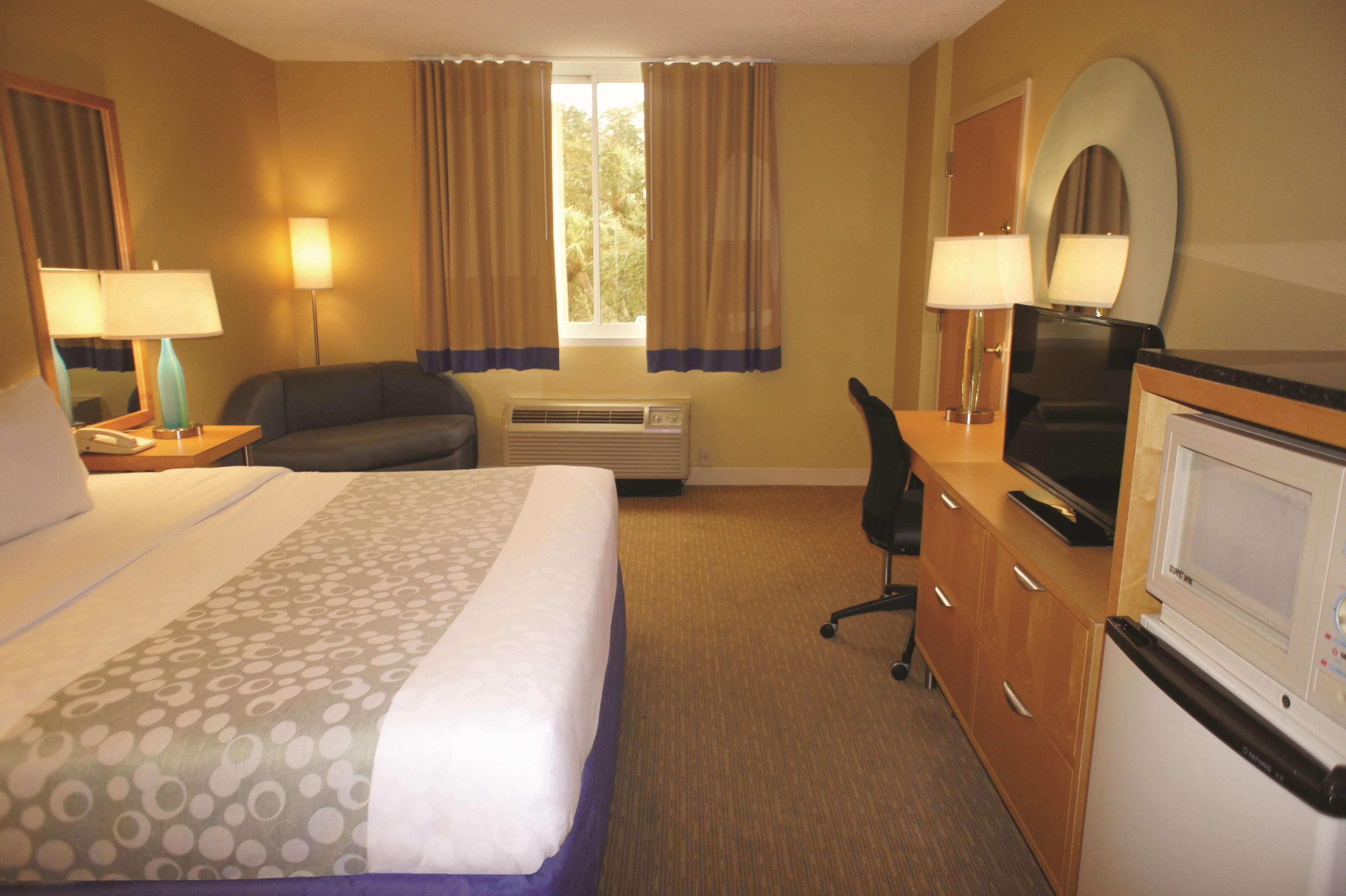 Hotel La Quinta By Wyndham Sarasota Downtown Extérieur photo