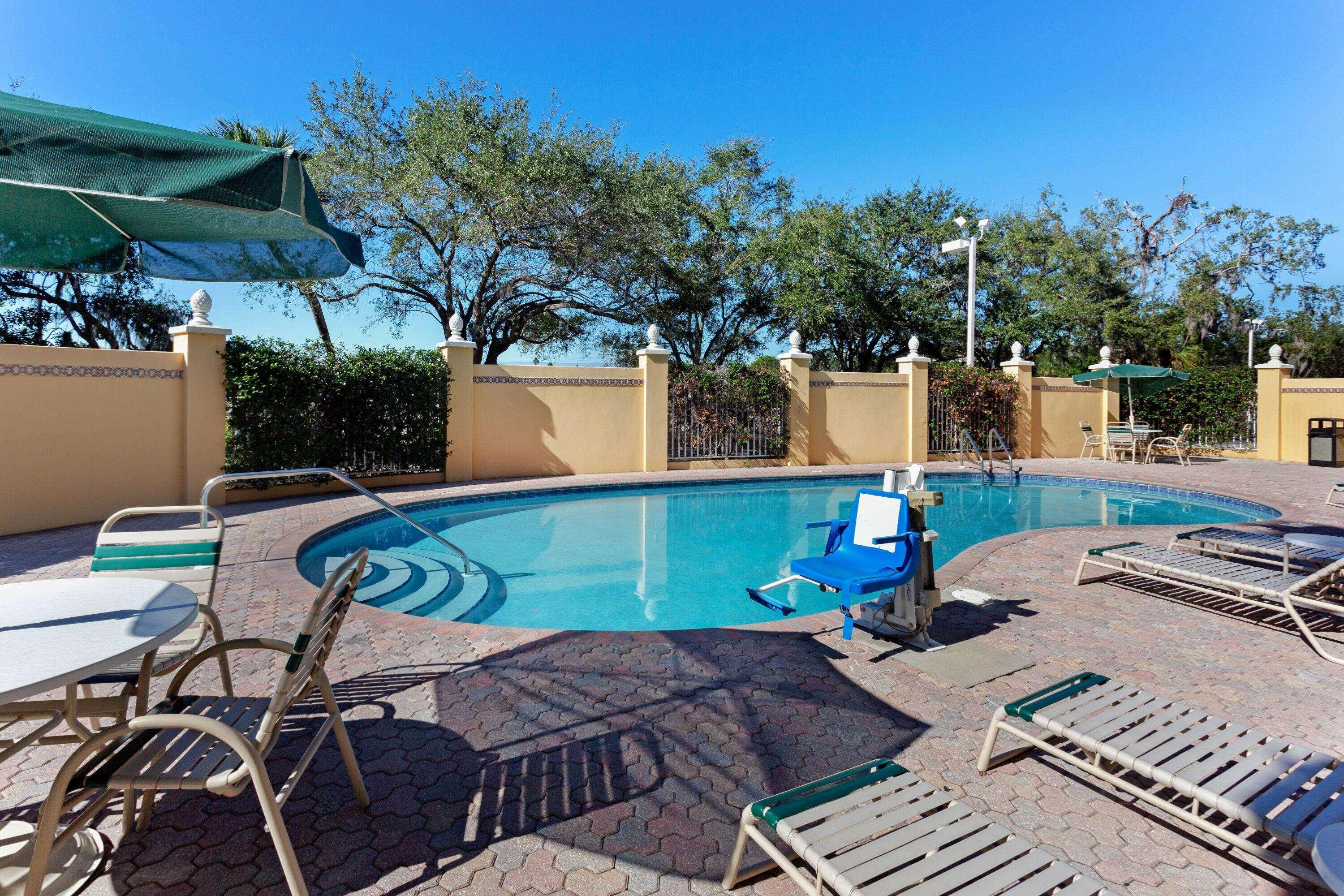 Hotel La Quinta By Wyndham Sarasota Downtown Extérieur photo