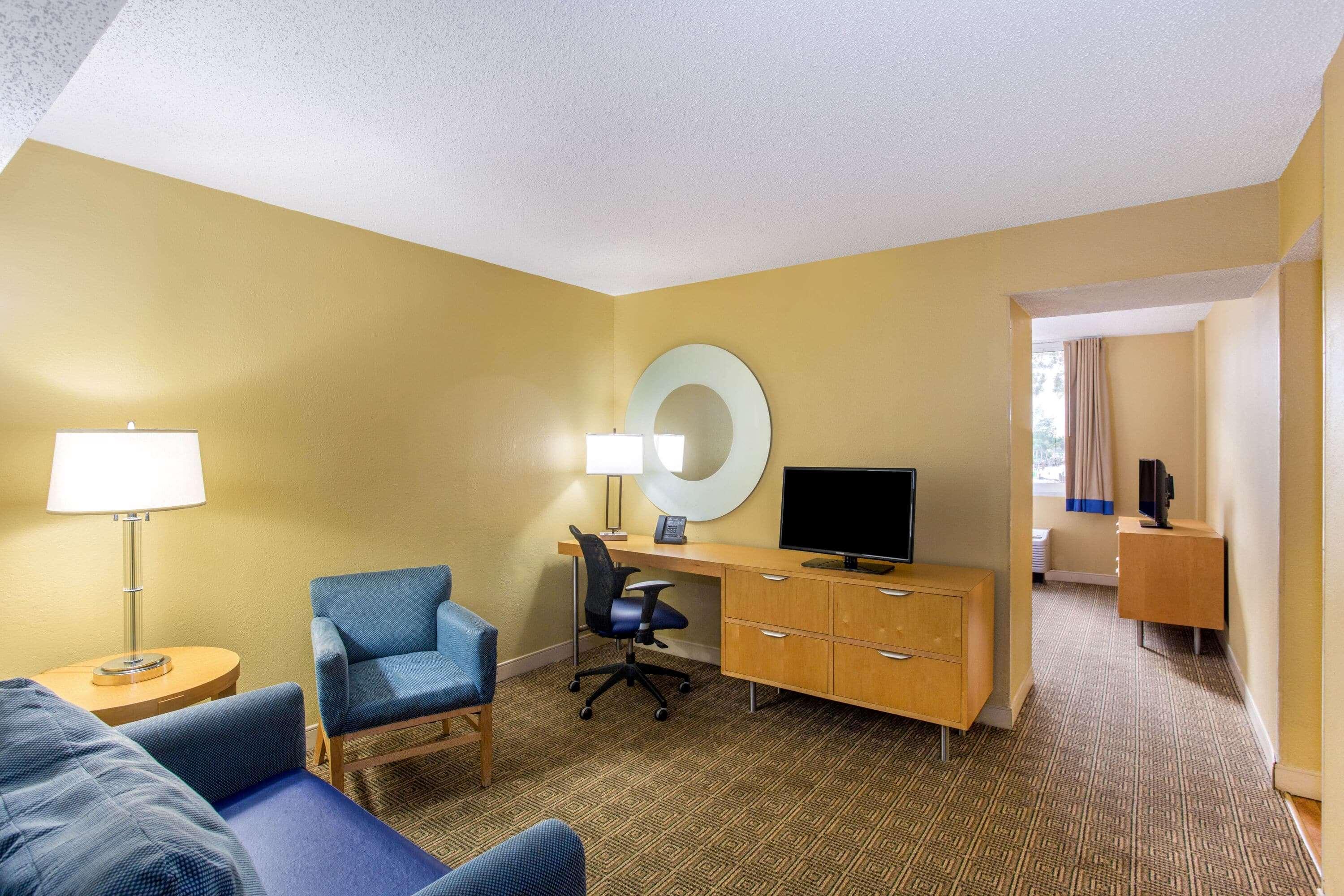 Hotel La Quinta By Wyndham Sarasota Downtown Extérieur photo
